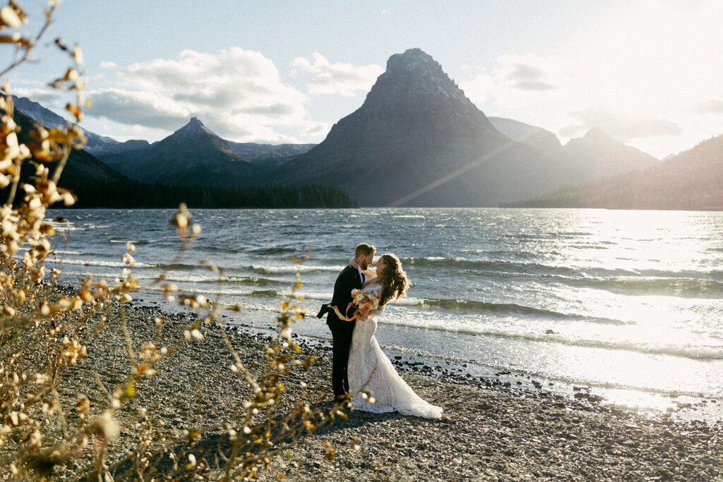 Bride and Groom elope at Pray Lake 